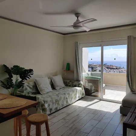 New Deluxe Stunned Seaview 2 Bed Appartement