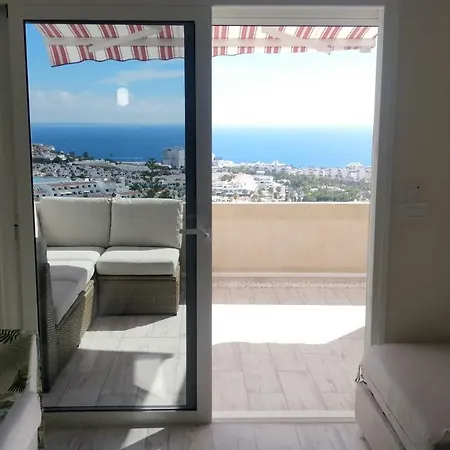 New Deluxe Stunned Seaview 2 Bed Appartement *