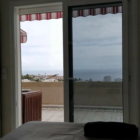 New Deluxe Stunned Seaview 2 Bed Appartement