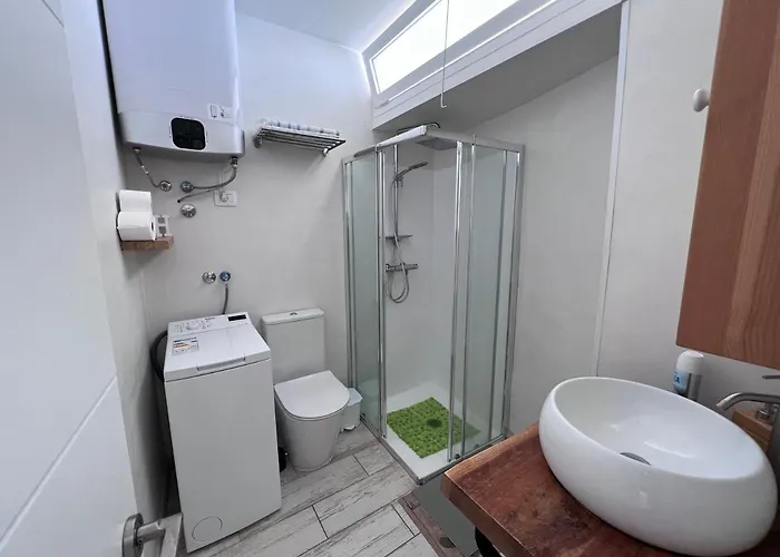 아파트 New Deluxe Stunned Seaview 2 Bed 아데제