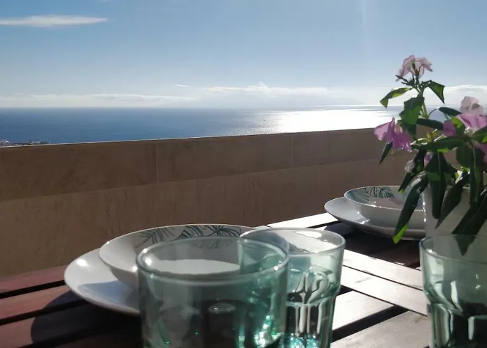 New Deluxe Stunned Seaview 2 Bed 아데제