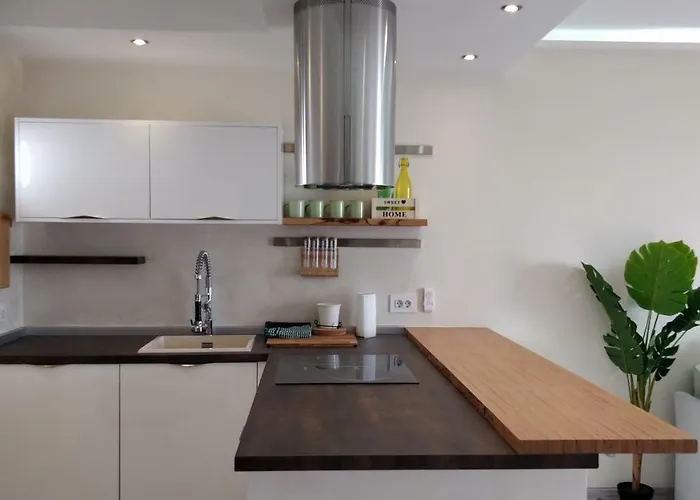 아파트 New Deluxe Stunned Seaview 2 Bed