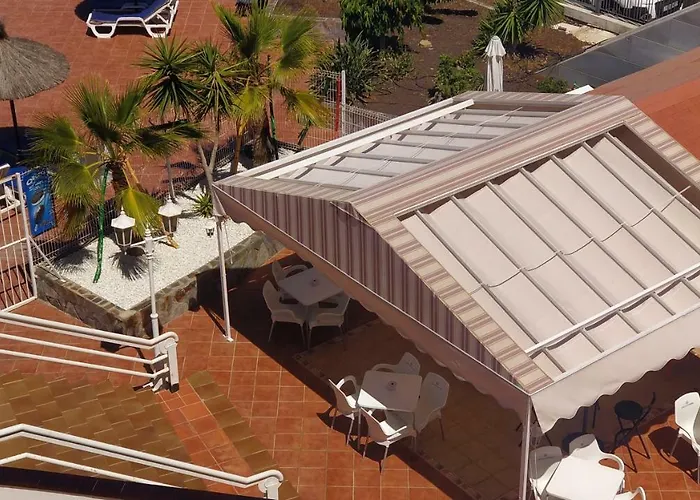 New Deluxe Stunned Seaview 2 Bed Адехе